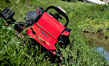 Use of Remote Control Lawn Mower Saves Half of The Working Time